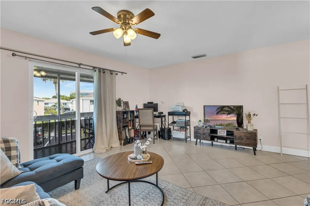 3284 Royal Canadian Trace Fort Myers FL 33907