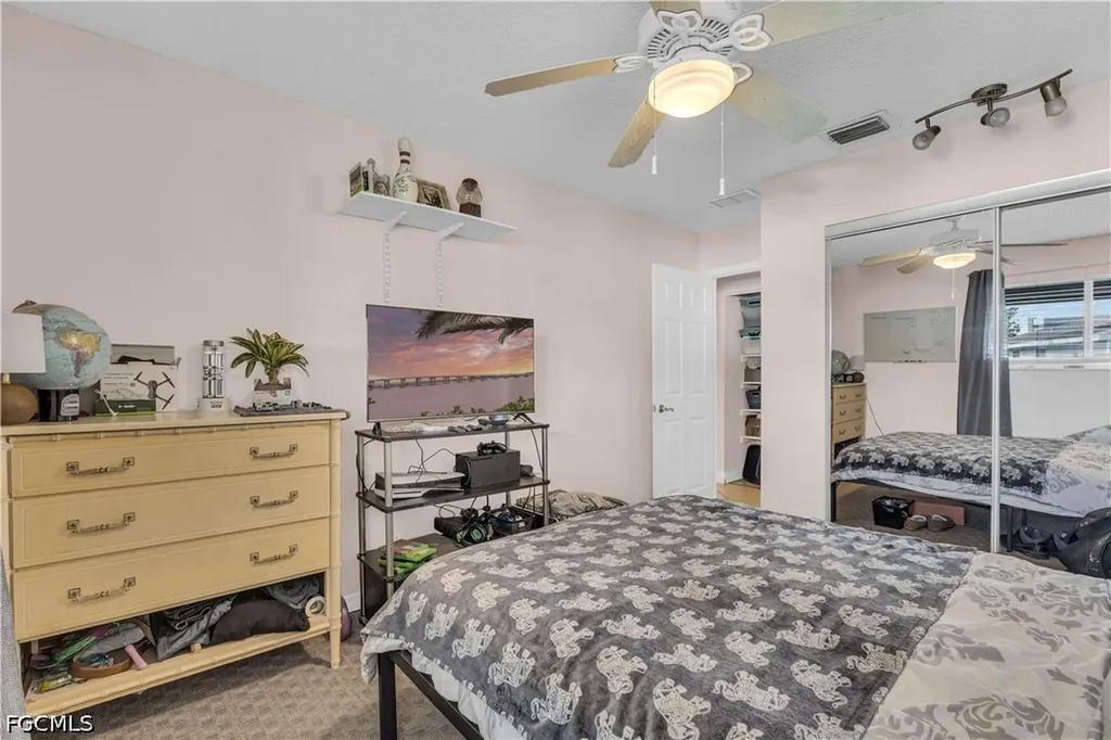3284 Royal Canadian Trace Fort Myers FL 33907