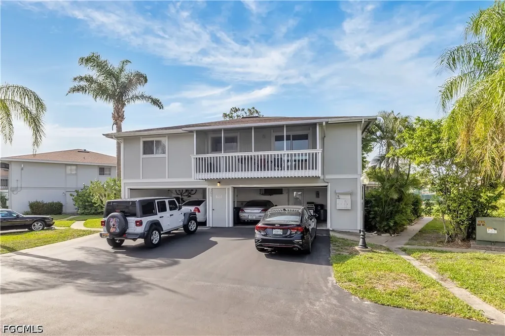 3284 Royal Canadian Trace Fort Myers FL 33907