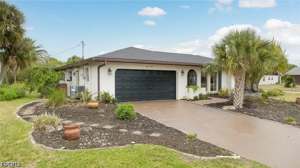 406 Glendale Avenue Lehigh Acres FL 33936