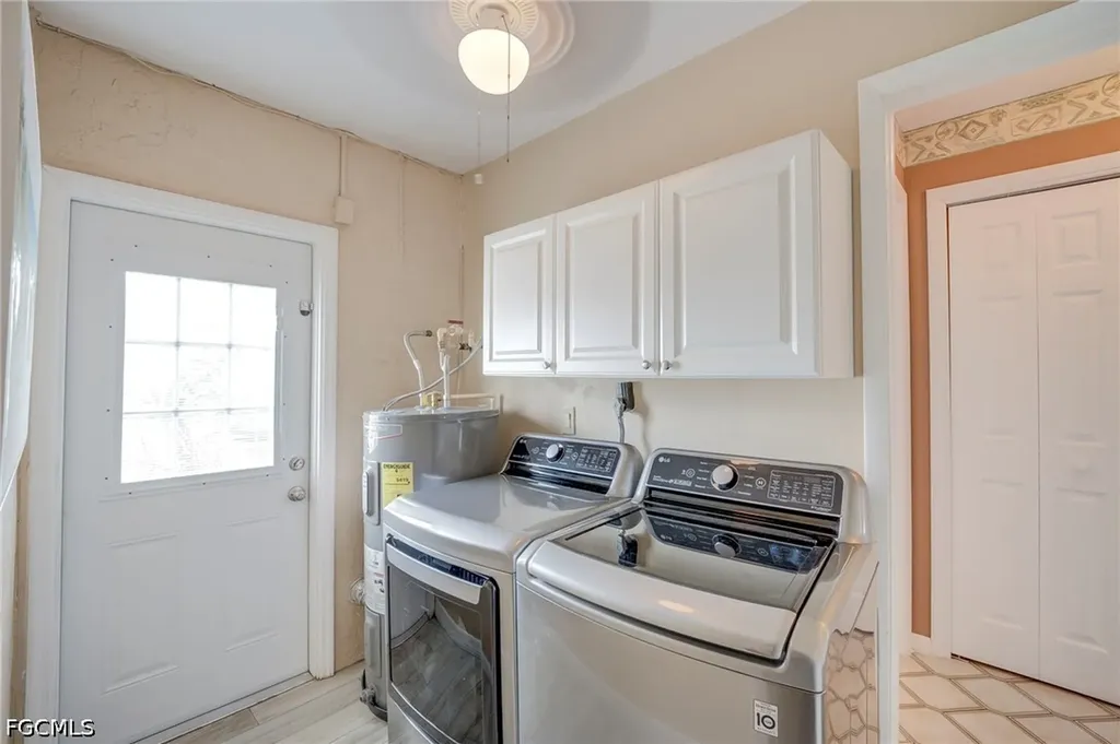 406 Glendale Avenue Lehigh Acres FL 33936