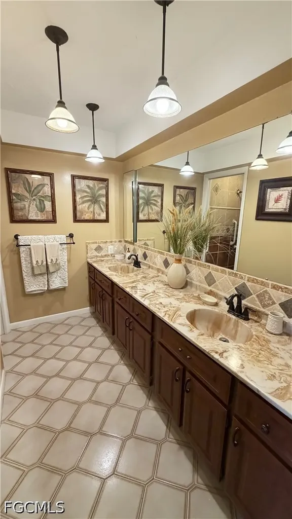 406 Glendale Avenue Lehigh Acres FL 33936