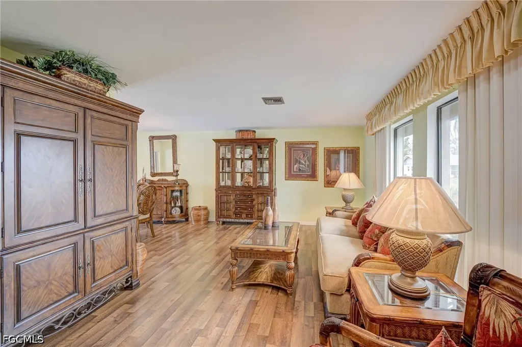 406 Glendale Avenue Lehigh Acres FL 33936