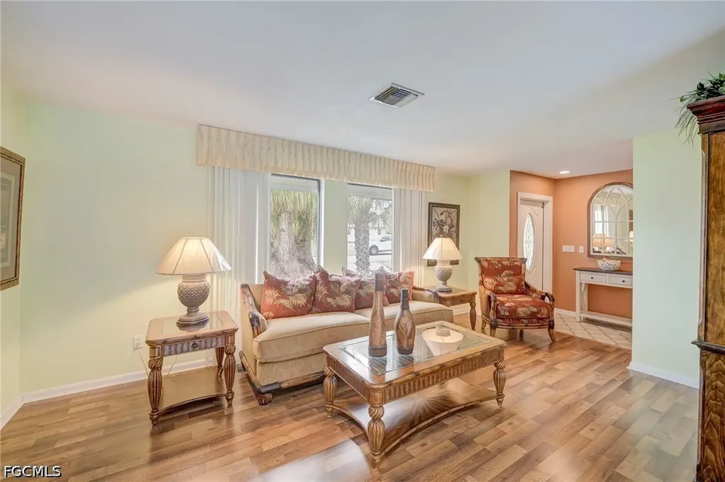 406 Glendale Avenue Lehigh Acres FL 33936