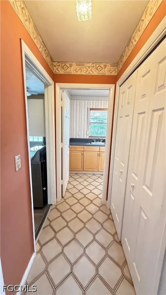 406 Glendale Avenue Lehigh Acres FL 33936
