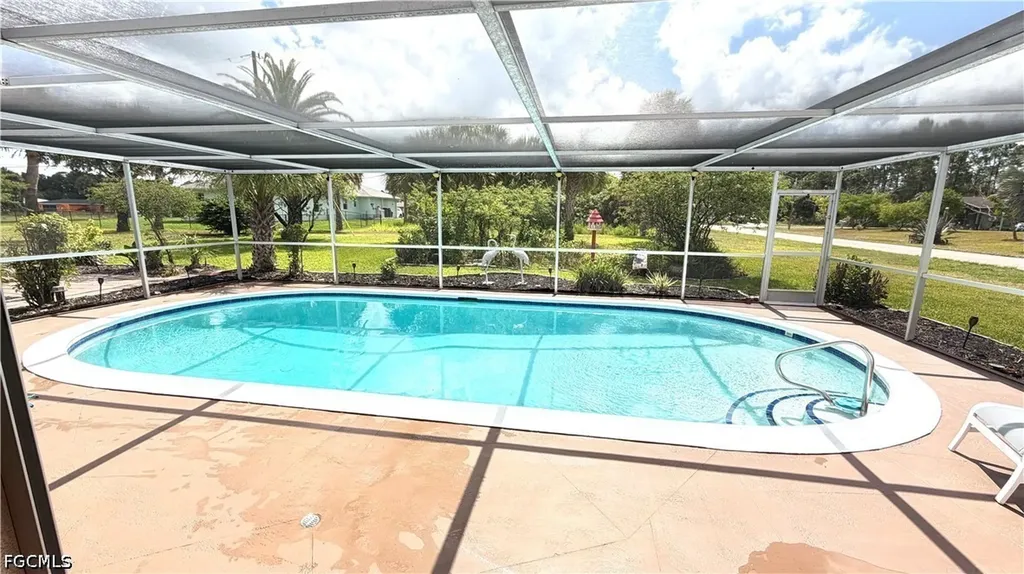 406 Glendale Avenue Lehigh Acres FL 33936