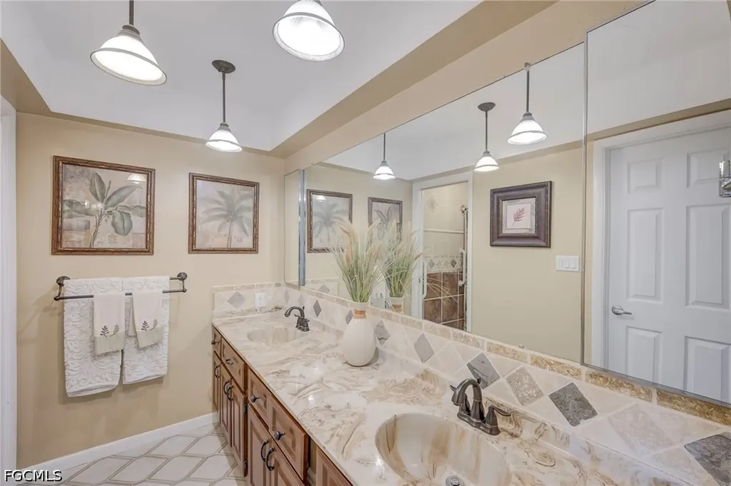 406 Glendale Avenue Lehigh Acres FL 33936