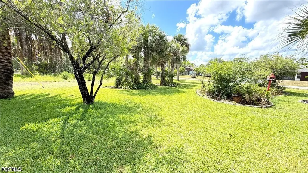 406 Glendale Avenue Lehigh Acres FL 33936