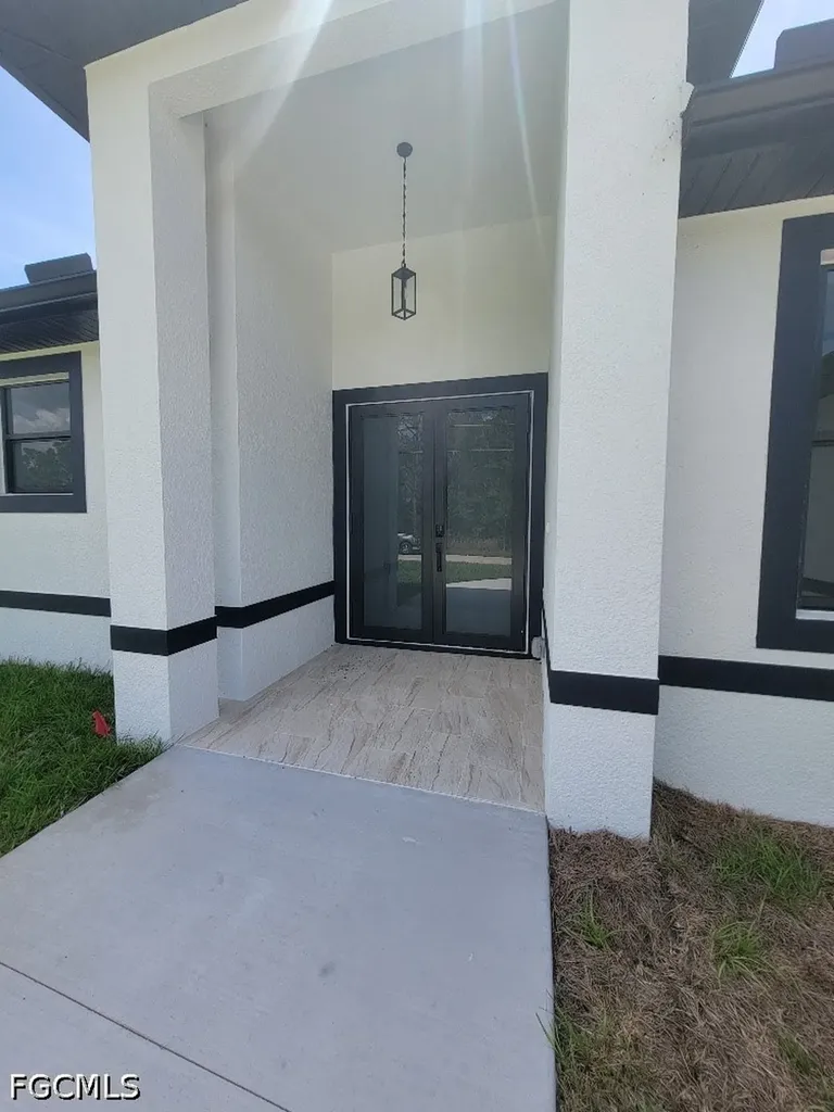 708 Godwid Avenue S Lehigh Acres FL 33974