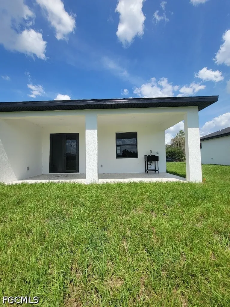 708 Godwid Avenue S Lehigh Acres FL 33974