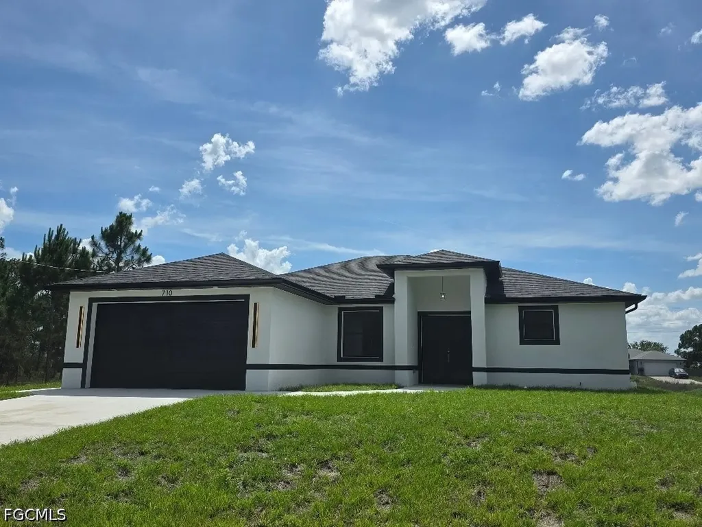 710 Godwid Avenue S Lehigh Acres FL 33974