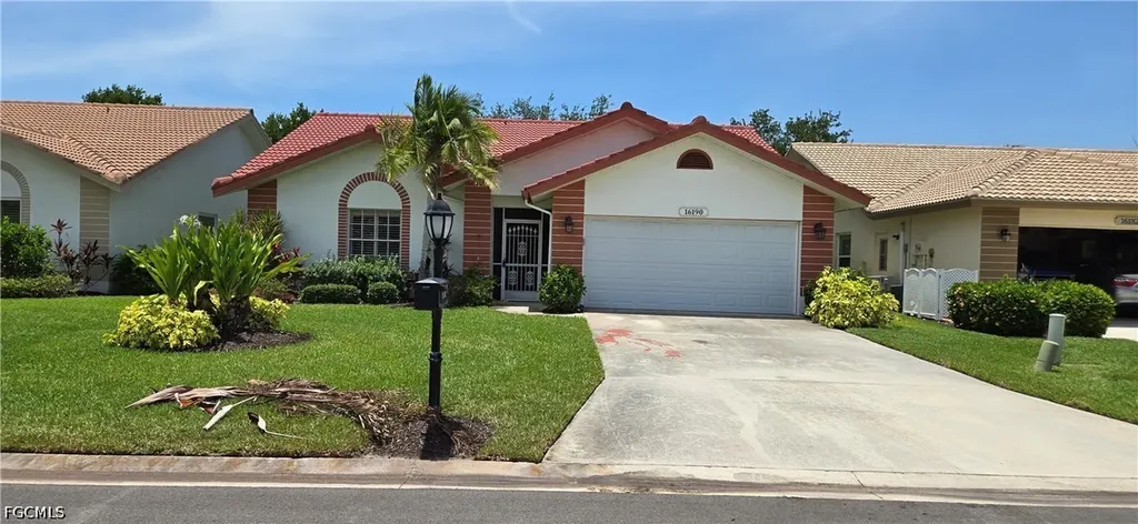 16190 Kelly Woods Drive Fort Myers FL 33908