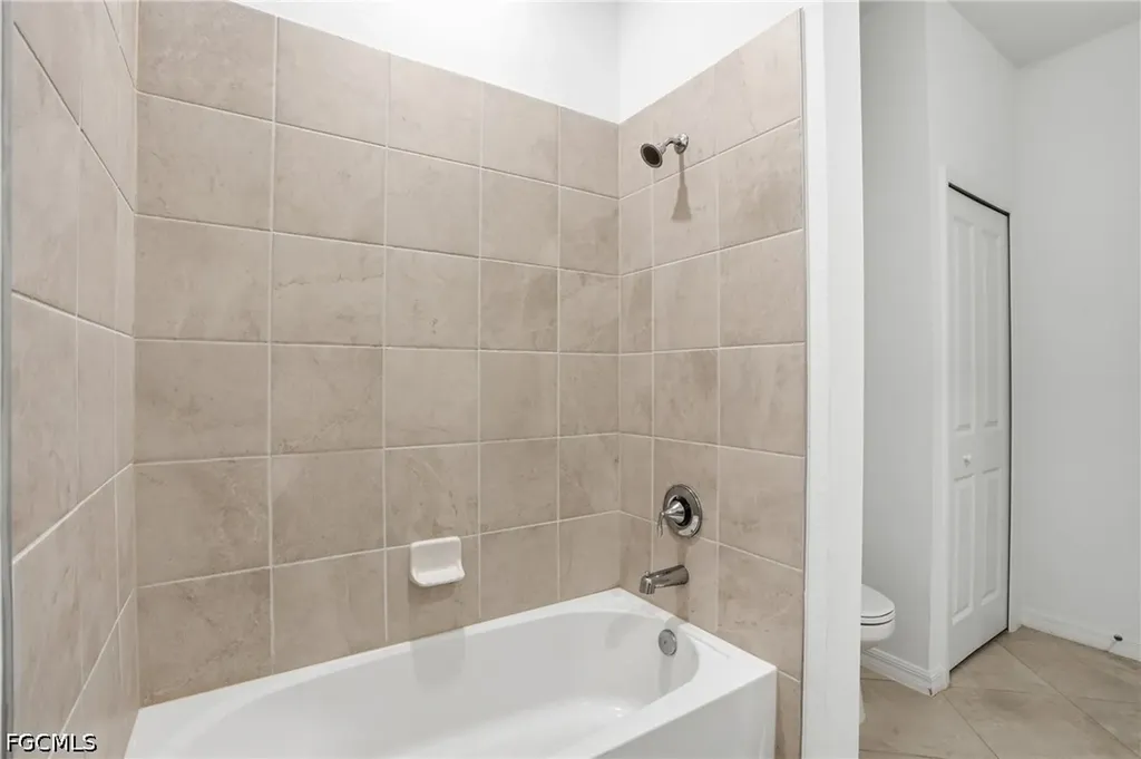 2935 Citrus Street Naples FL 34120