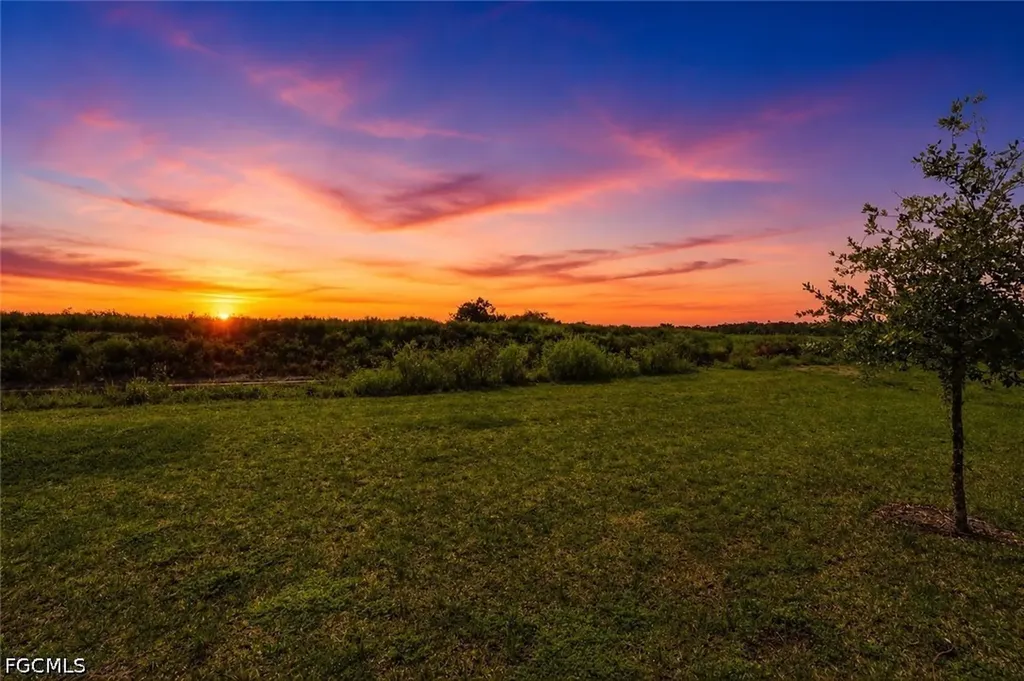 2935 Citrus Street Naples FL 34120