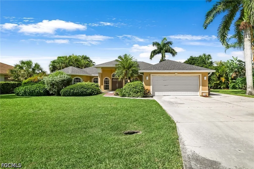20710 Groveline Court Estero FL 33928