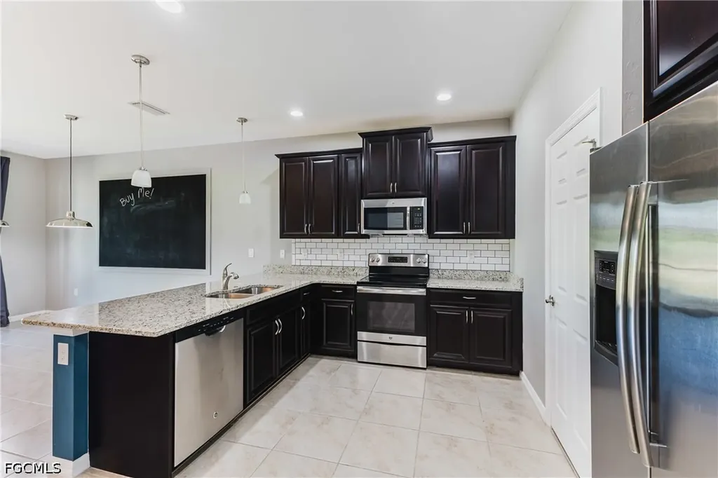 4093 Wilmont Place Fort Myers FL 33916