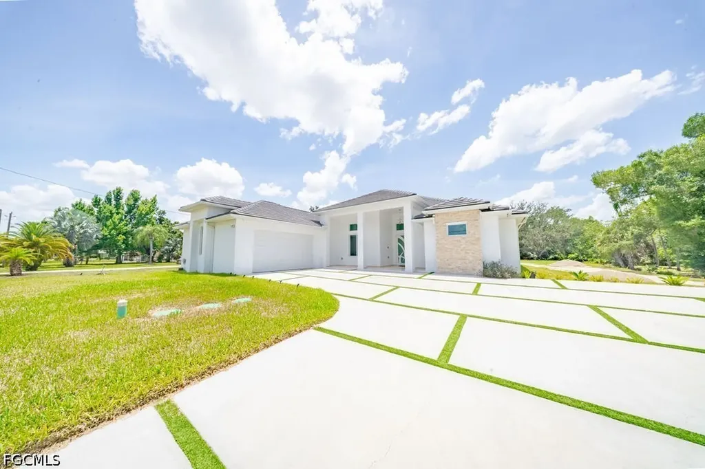 192 Herron Road North Fort Myers FL 33903