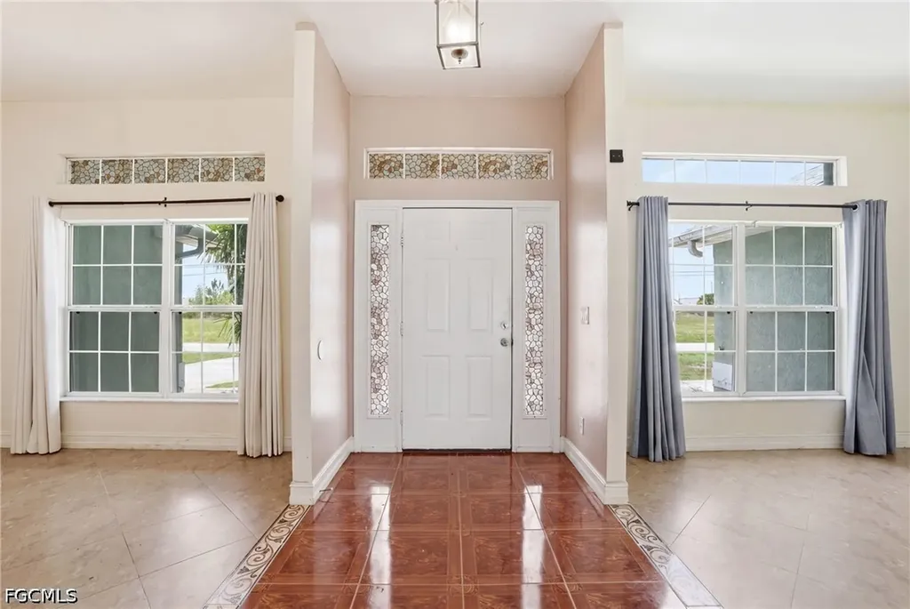 4129 NE 14th Place Cape Coral FL 33909