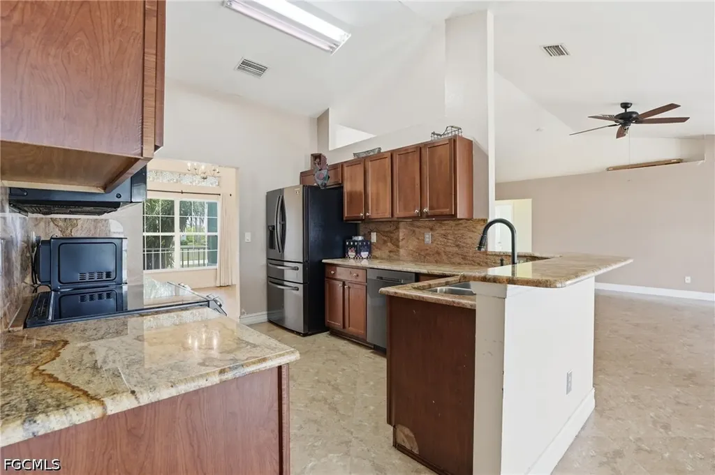 4129 NE 14th Place Cape Coral FL 33909