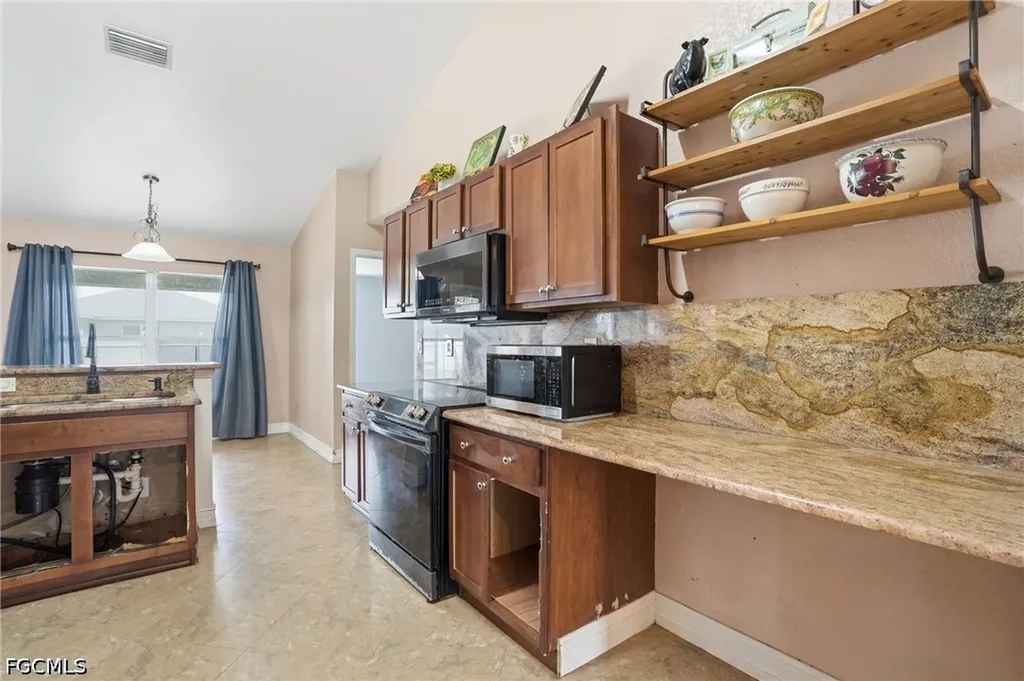 4129 NE 14th Place Cape Coral FL 33909