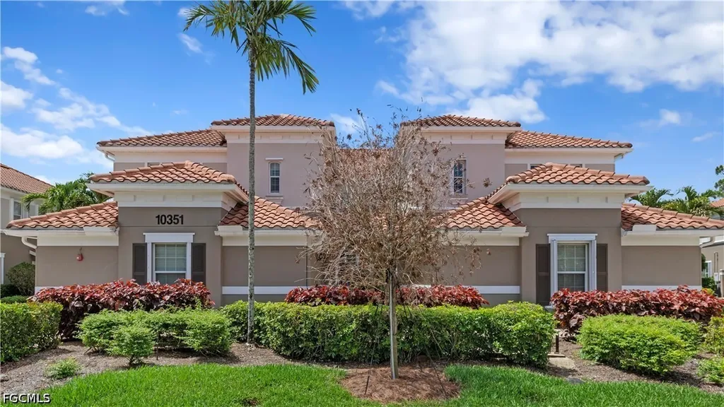 Fort Myers FL, 10351 Glastonbury Circle, Unit 201