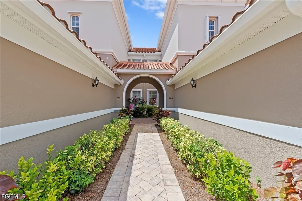 10351 Glastonbury Circle Fort Myers FL 33913