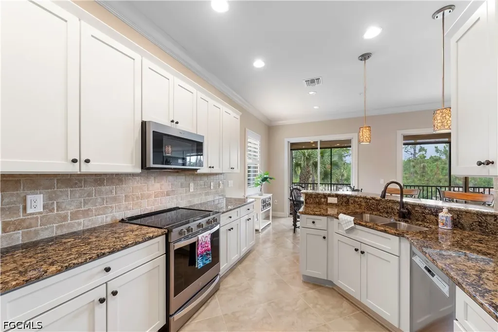 10351 Glastonbury Circle Fort Myers FL 33913
