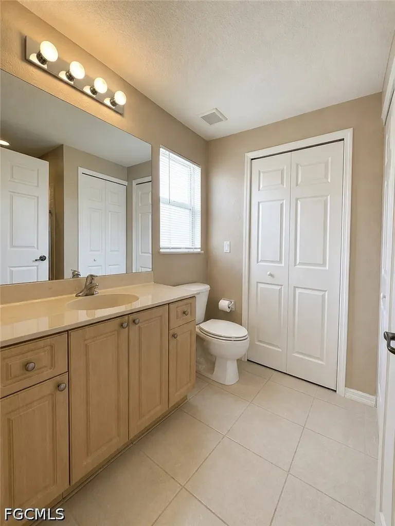 3304 Skyline Boulevard Cape Coral FL 33914