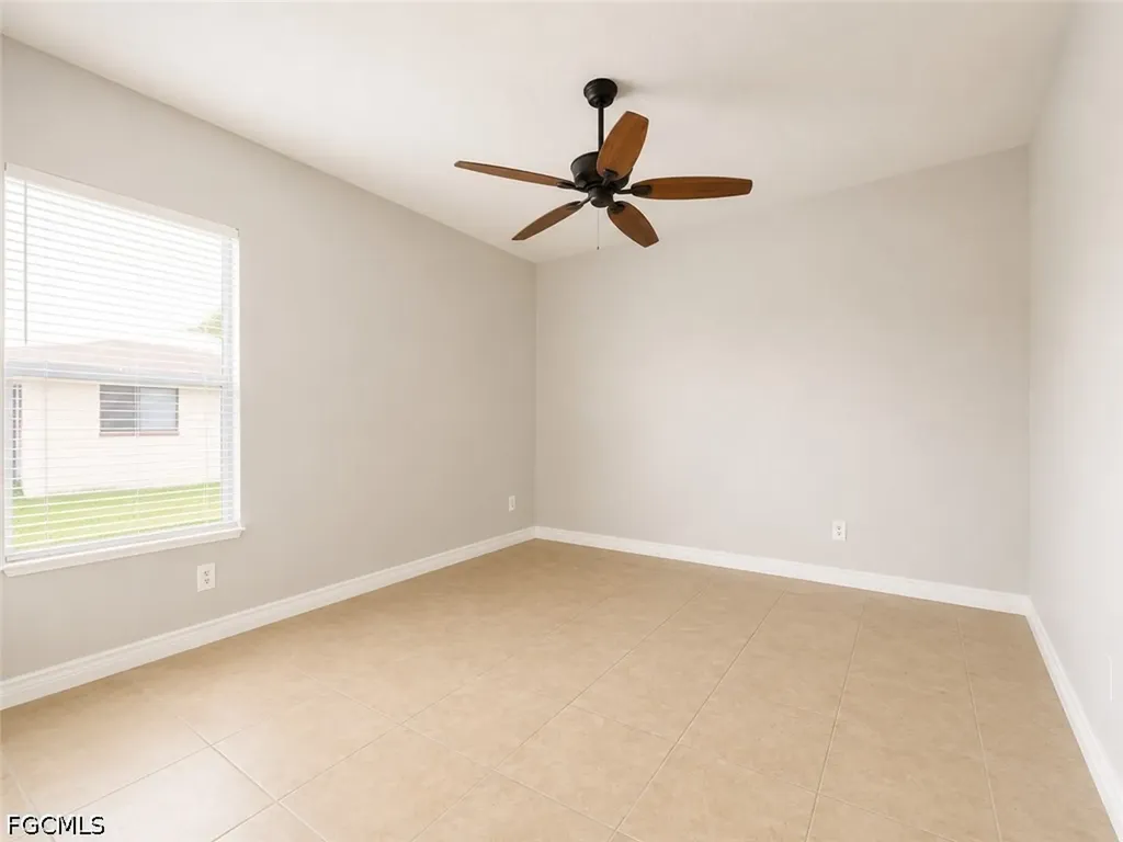 3304 Skyline Boulevard Cape Coral FL 33914