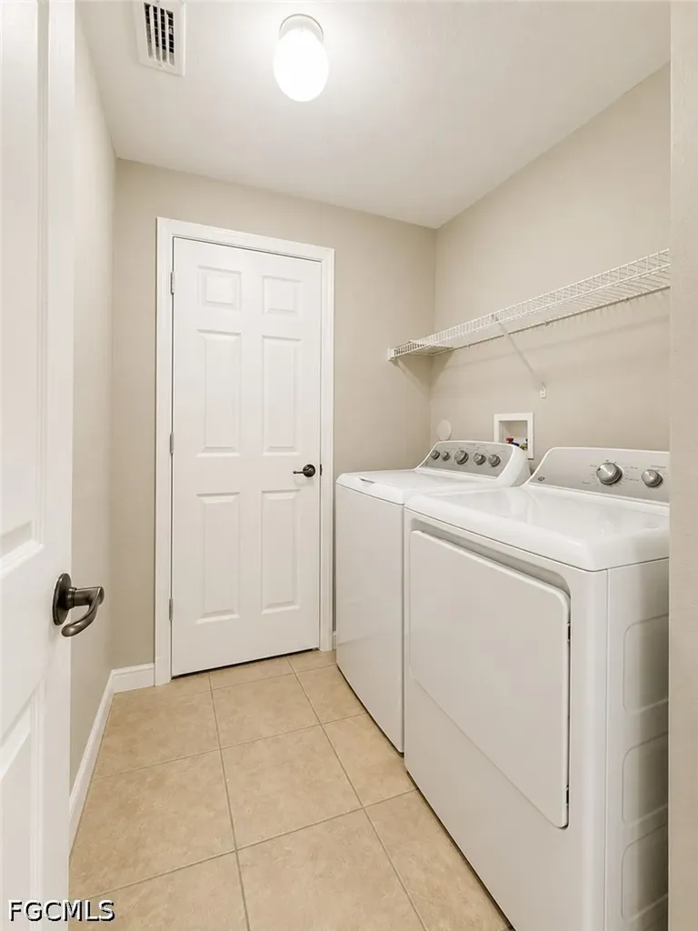 3304 Skyline Boulevard Cape Coral FL 33914