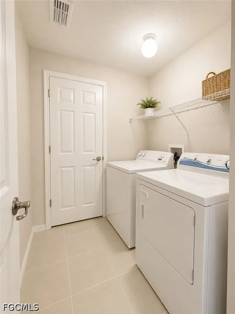 3304 Skyline Boulevard Cape Coral FL 33914