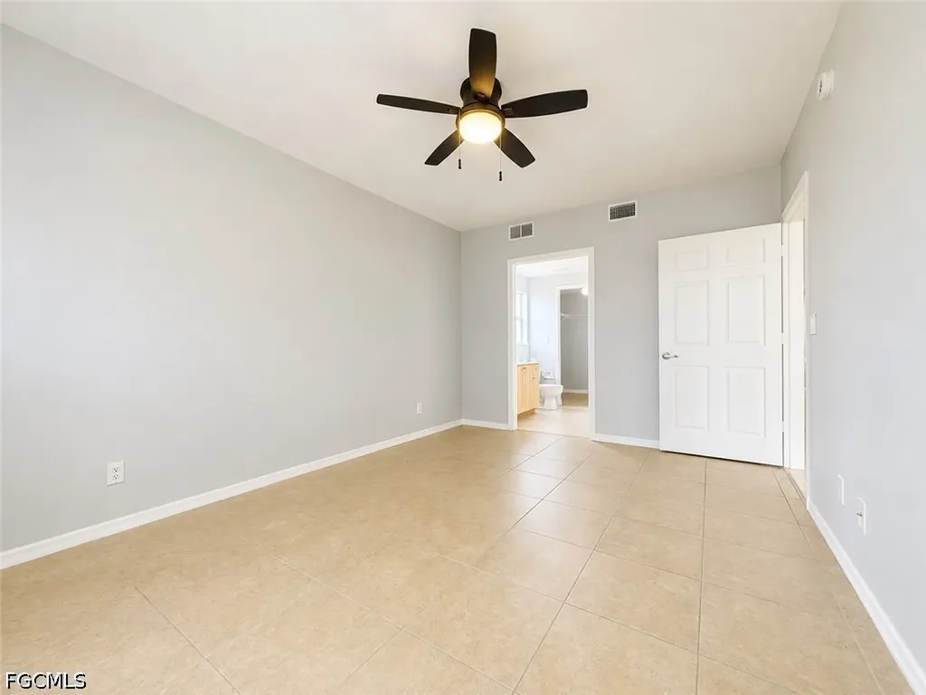 3304 Skyline Boulevard Cape Coral FL 33914