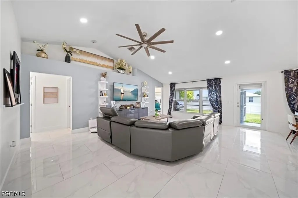 22 Nelson Road S Cape Coral FL 33991