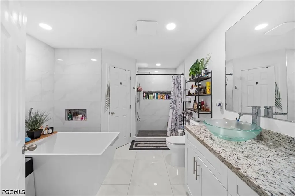 22 Nelson Road S Cape Coral FL 33991