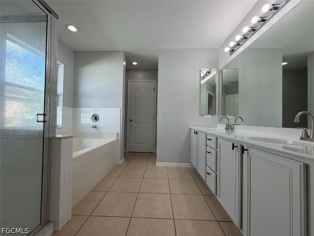 1722 NE 21st Street Cape Coral FL 33909