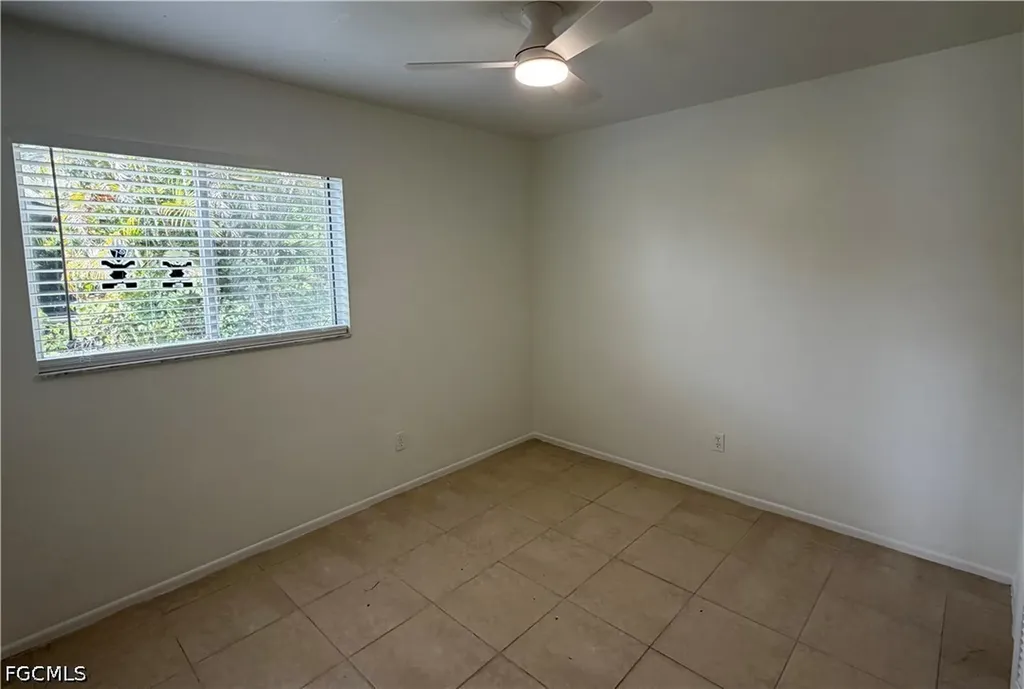 929 SE 24th Avenue Cape Coral FL 33990