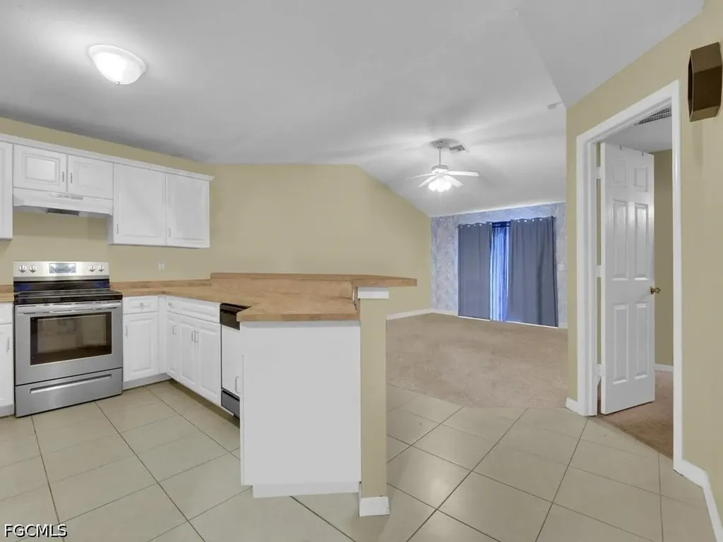 732/734 Holmes Avenue Lehigh Acres FL 33974