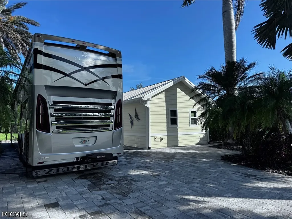Lot 303 3047 Riverboat Landing Labelle FL 33935