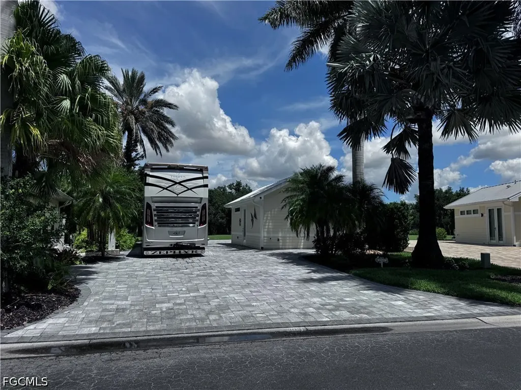 Lot 303 3047 Riverboat Landing Labelle FL 33935