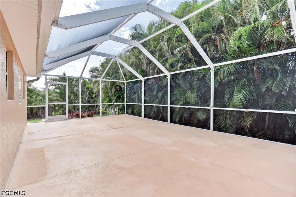 1817 SW 22nd Lane Cape Coral FL 33991