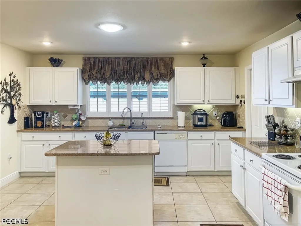 1817 SW 22nd Lane Cape Coral FL 33991