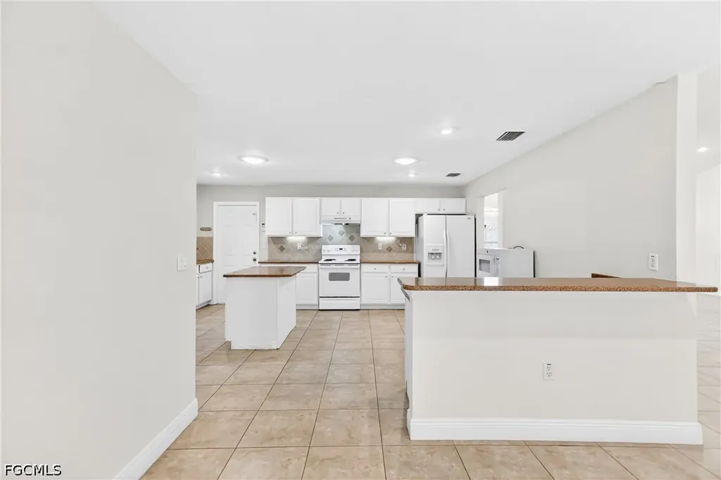 1817 SW 22nd Lane Cape Coral FL 33991
