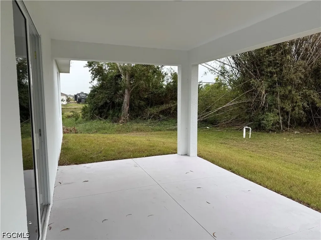 3203 24th Street SW Lehigh Acres FL 33976