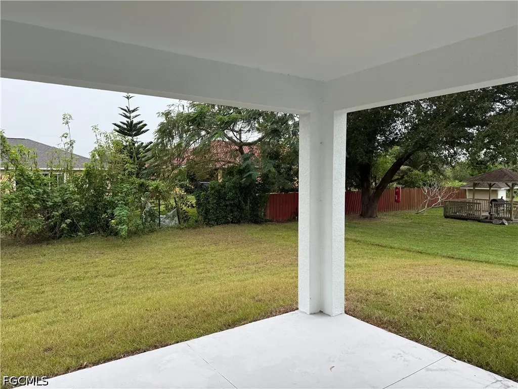3203 24th Street SW Lehigh Acres FL 33976