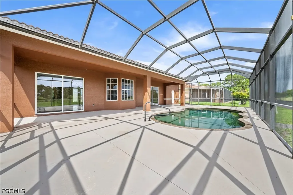 680 Mirror Lakes Court Lehigh Acres FL 33974