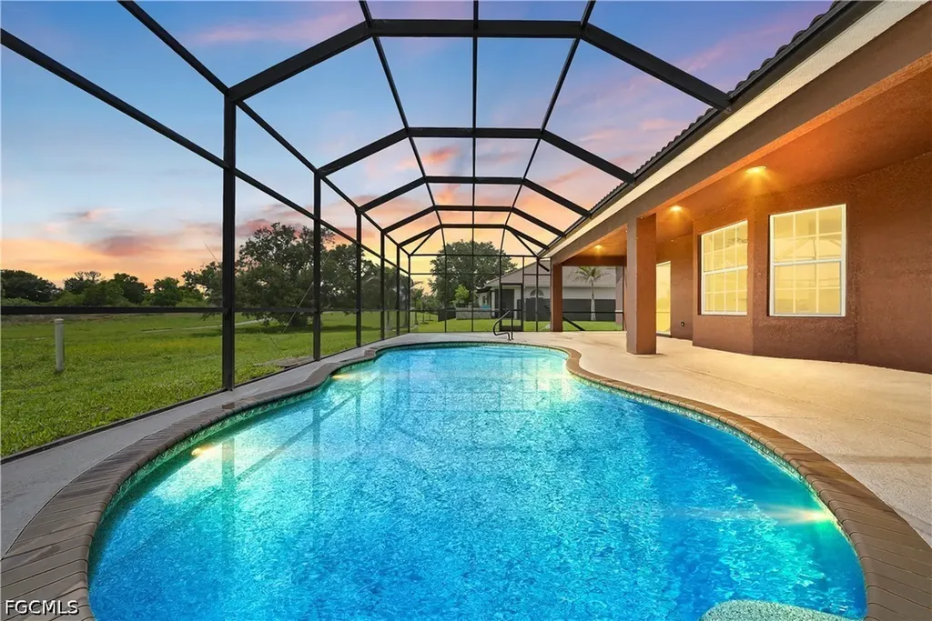 680 Mirror Lakes Court Lehigh Acres FL 33974
