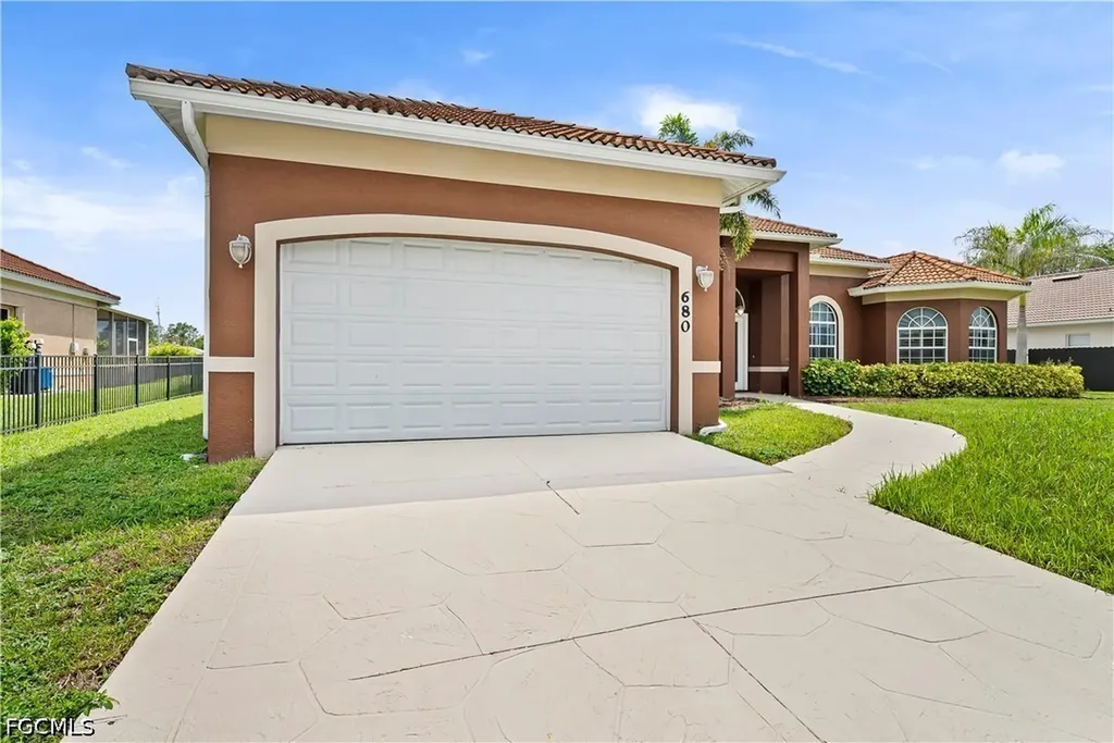 680 Mirror Lakes Court Lehigh Acres FL 33974