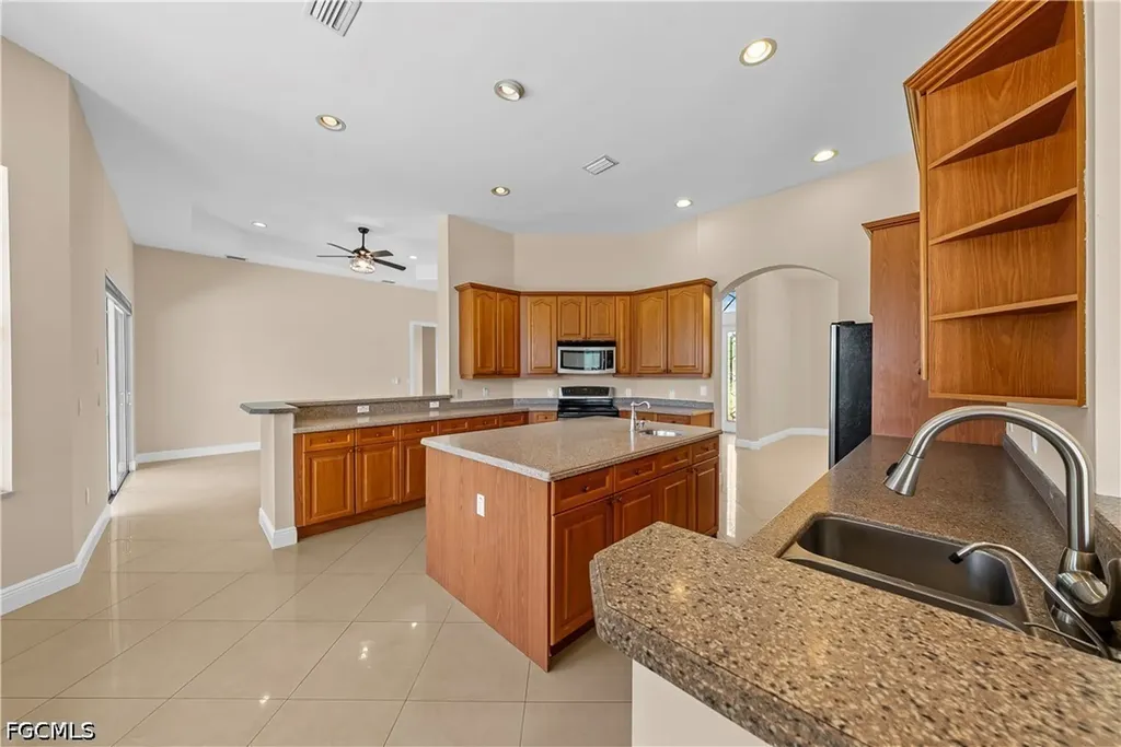 680 Mirror Lakes Court Lehigh Acres FL 33974