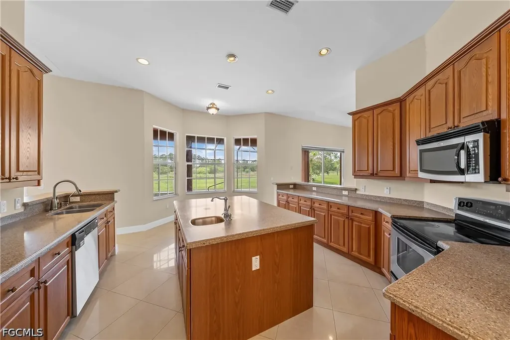 680 Mirror Lakes Court Lehigh Acres FL 33974