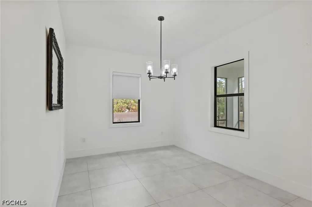 106 18th Avenue NE Naples FL 34120